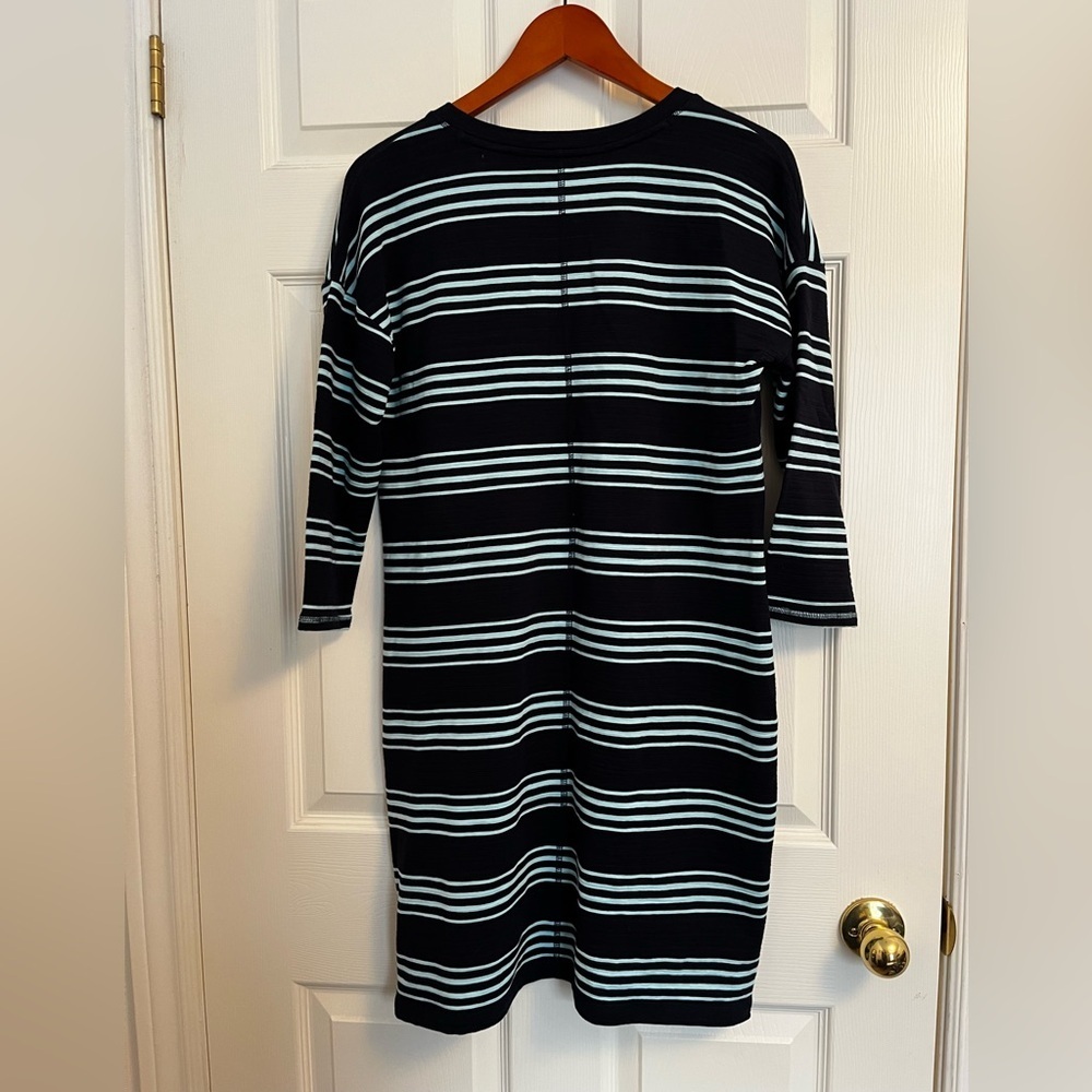 NWT T by Talbots Navy Striped Dress UPF 50 Cotton Blend Midi Size Small - Picture 2 of 8